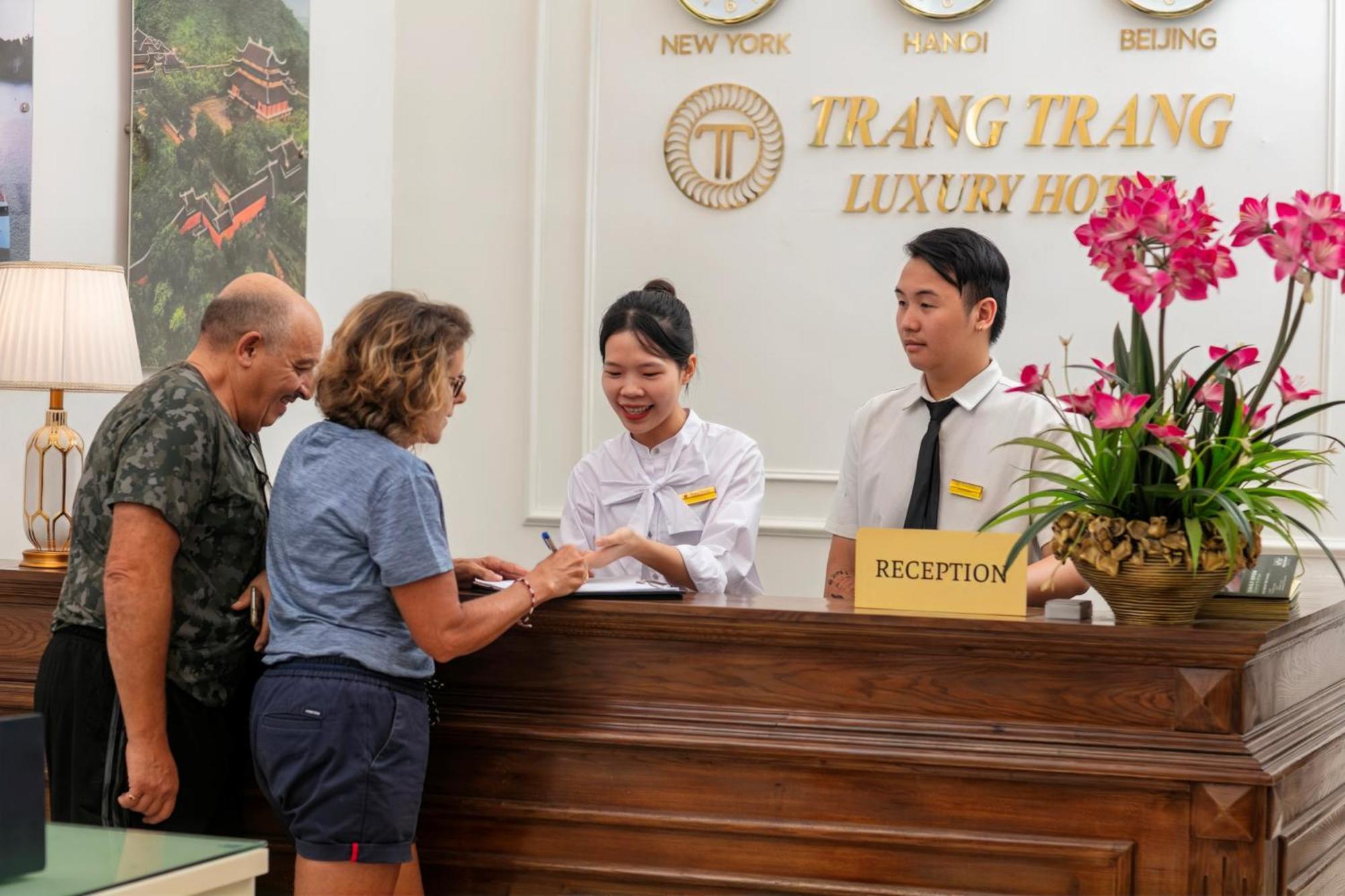 Khách sạn Trang Trang Premium